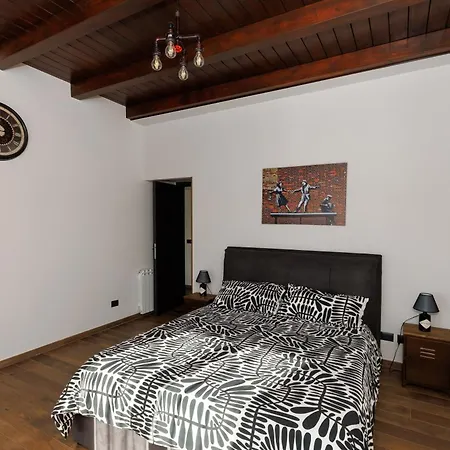 Industrial Loft In - Metro C To Colosseum Apartman