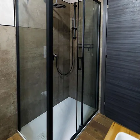 Industrial Loft In - Metro C To Colosseum Apartment