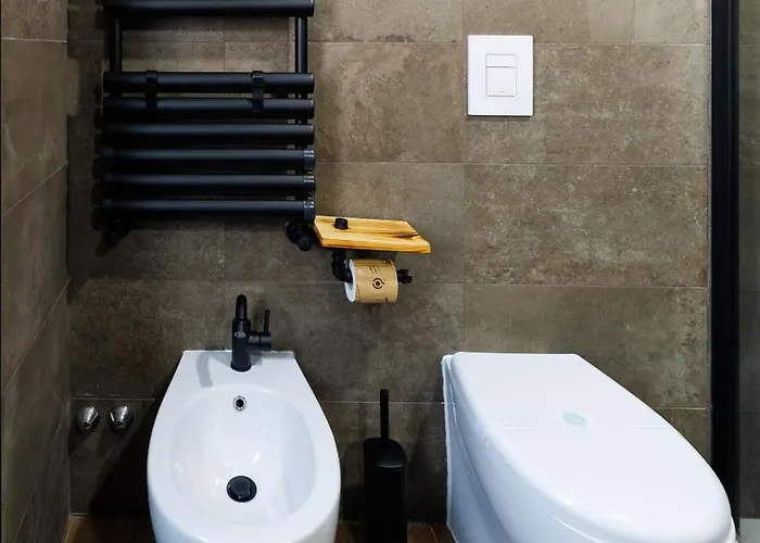 Industrial Loft In - Metro C To Colosseum